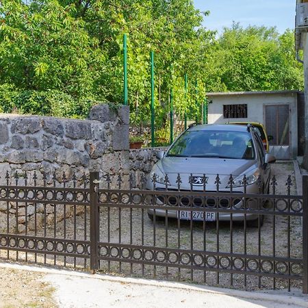 Barac Rural Holiday Home Grizane-Belgrad Exterior photo