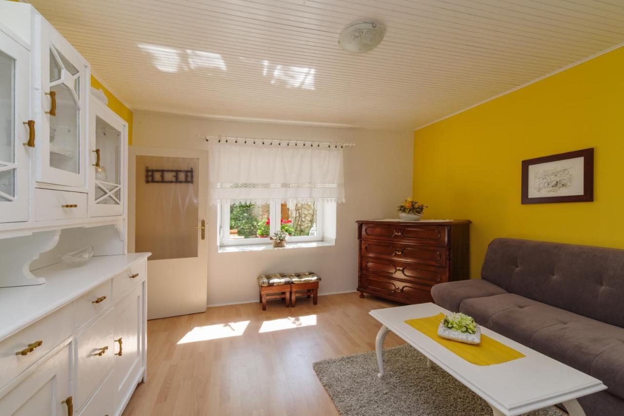 Barac Rural Holiday Home Grizane-Belgrad Exterior photo